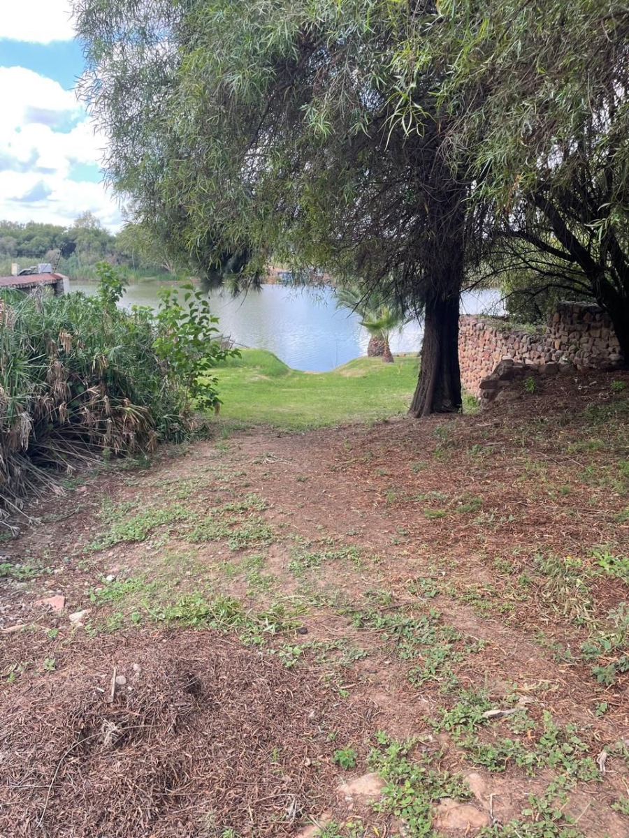 5 Bedroom Property for Sale in Christiana North West